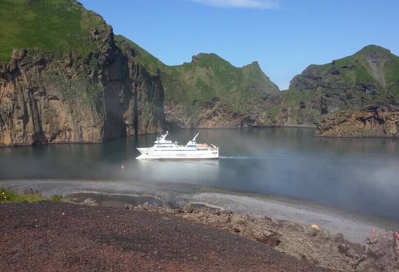 هتل Vestmannaeyjar