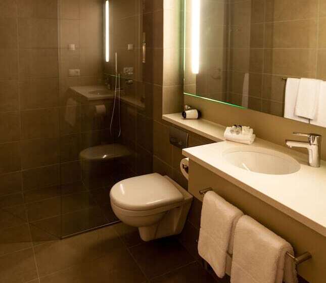 هتل Vestmannaeyjar