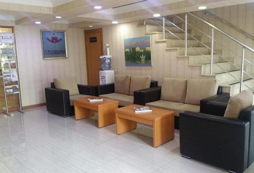 هتل Tourist  Baku