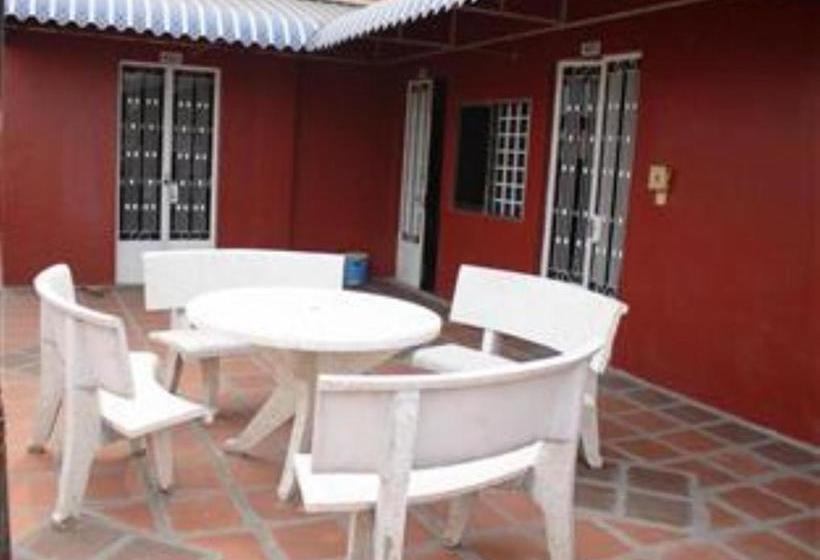 Lucky Ro Hotel & Restaurant