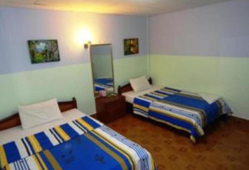 Lucky Ro Hotel & Restaurant