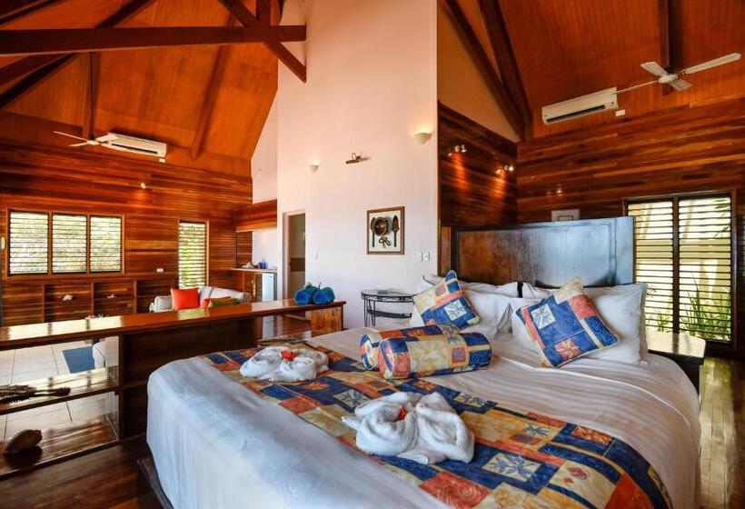 Mana Island Resort & Spa   Fiji