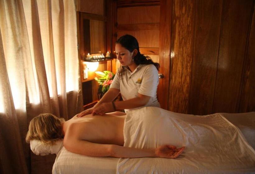 St. George's Caye Resort