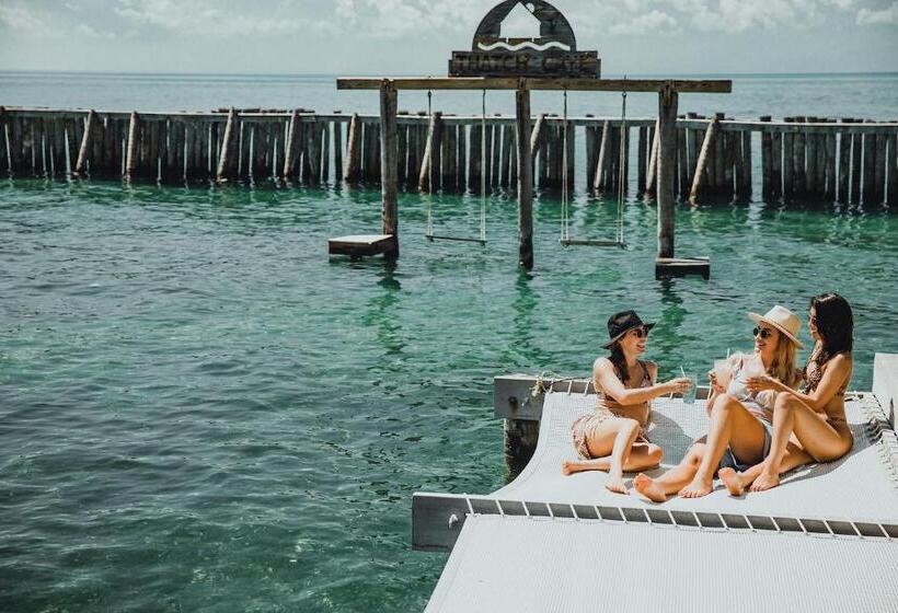 Thatch Caye Resort A Muy'ono Resort
