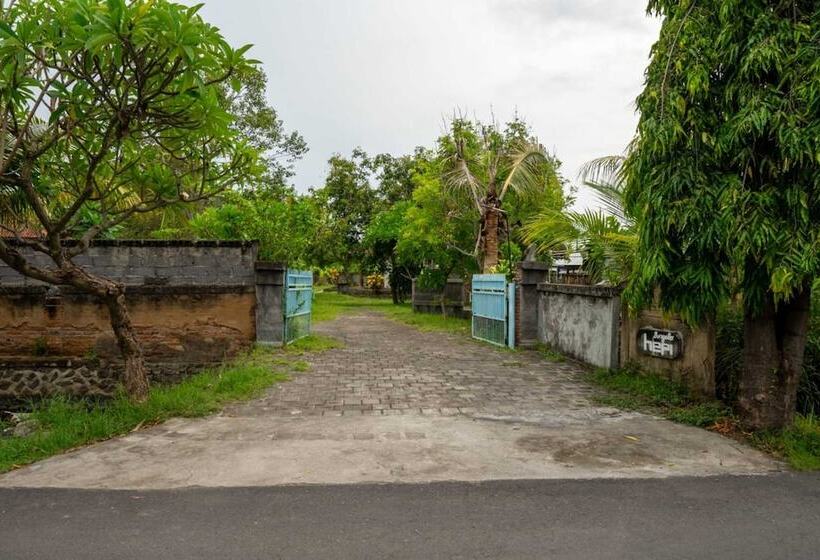 בית מלון כפרי Hepi Bungalow Lovina