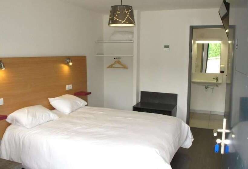 ホテル Hôtel Le 15