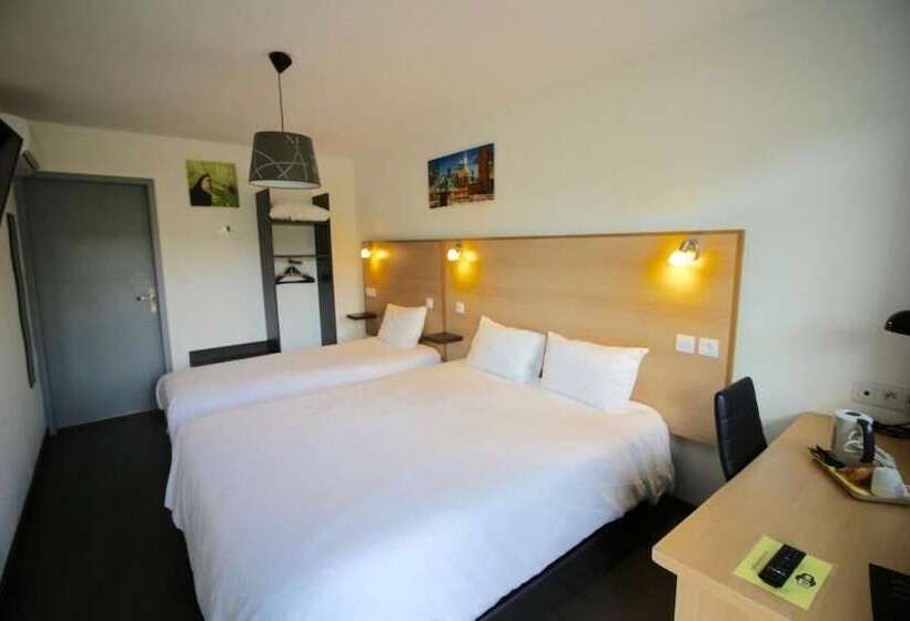 ホテル Hôtel Le 15