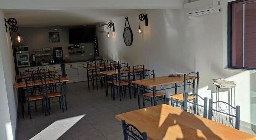 ホテル Hôtel Le 15