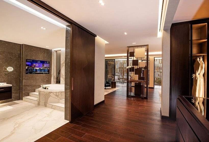 The Biltmore Hotel Villas, Dubai