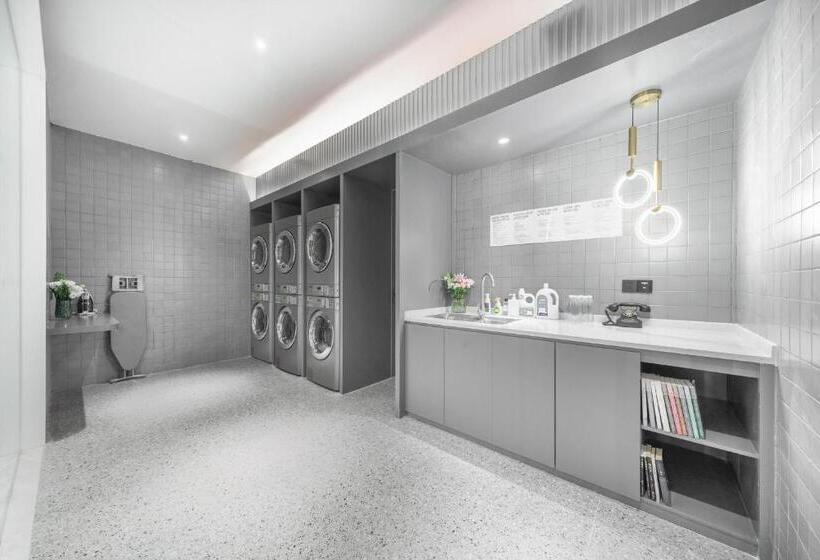 Atour Light Hotel Shenzhen Nanshan Nanyouxi Station