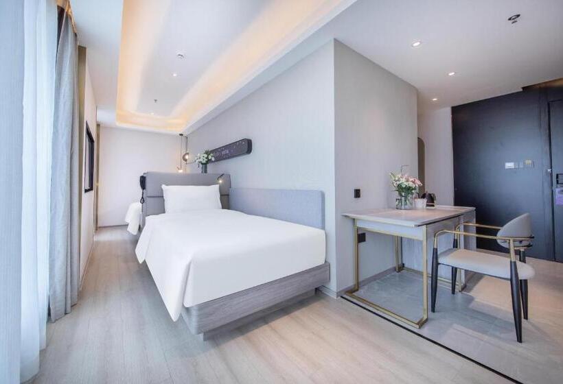 Atour Light Hotel Shenzhen Nanshan Nanyouxi Station