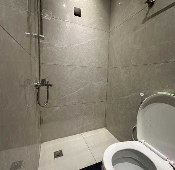 تختخواب و صبحانه Aladnan