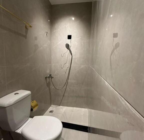 تختخواب و صبحانه Aladnan