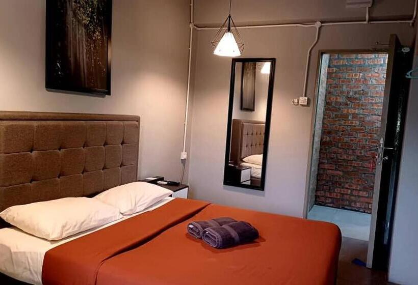 Bricks Cameron Hostel