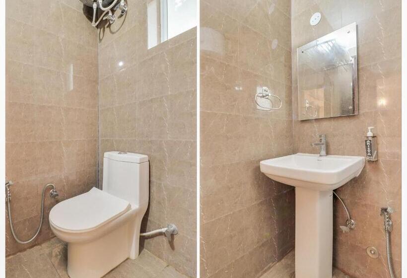 Collection O Hotel Royal Taj