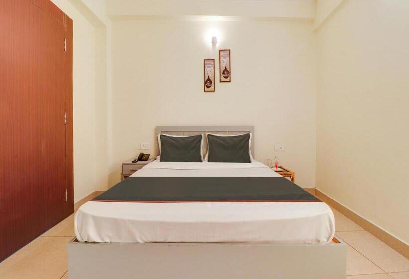 Collection O Hotel Royal Taj