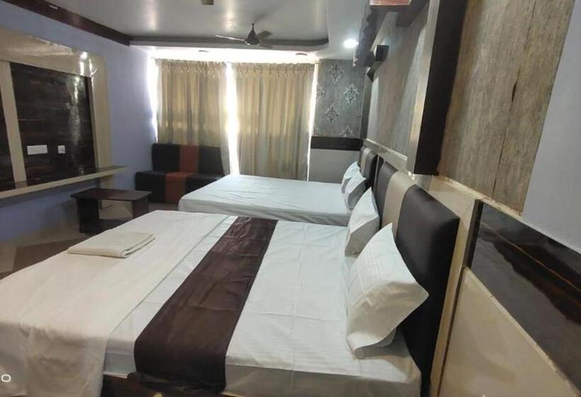 Goroomgo Hotel Tara Lodge Grand Road Near Temple