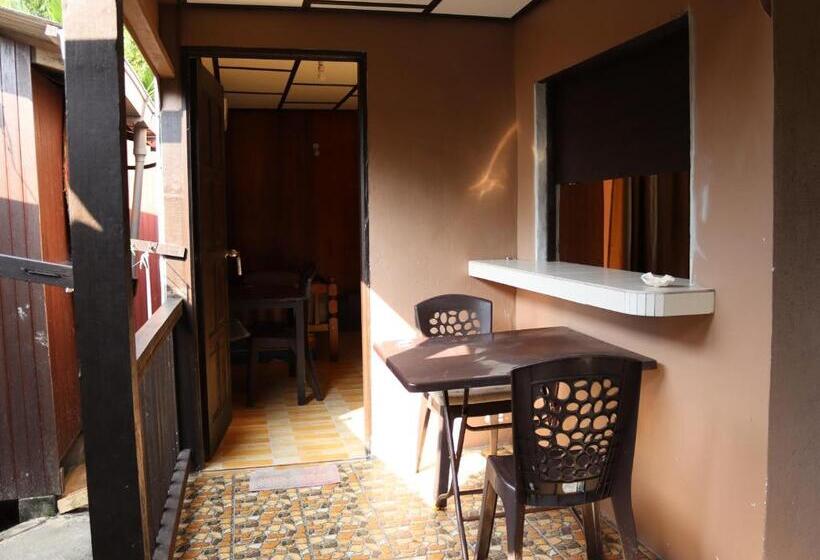 فندق Bushman Tioman