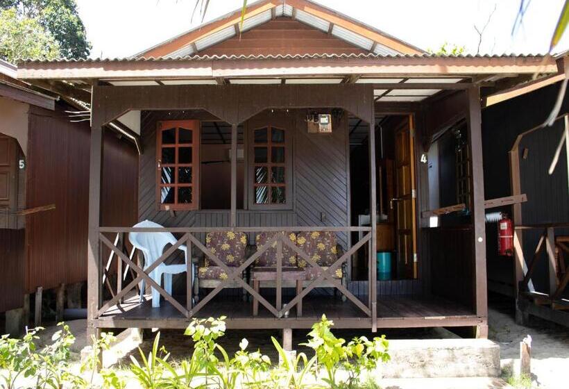 فندق Bushman Tioman