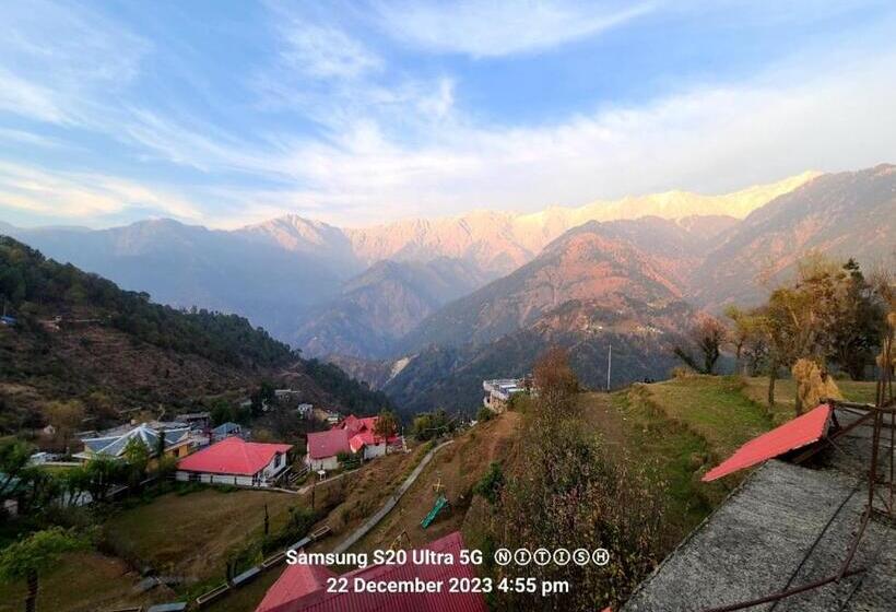 호텔 Neo Himalyan Stays