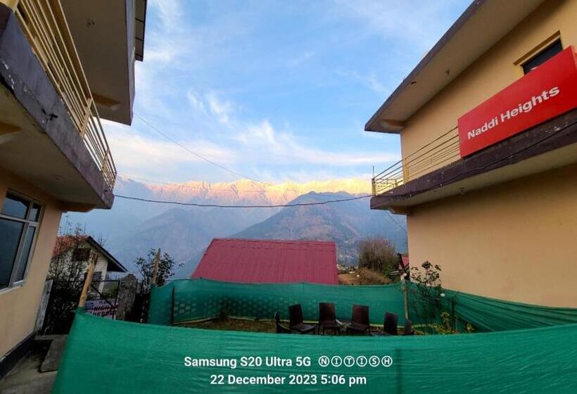 호텔 Neo Himalyan Stays