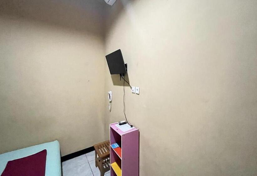 בית מלון כפרי Oyo 93416 Wisma Alam Syariah