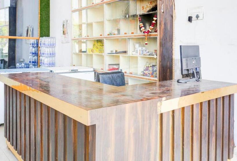 호텔 Oyo Muchhad 75