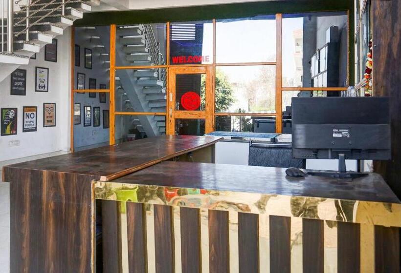 בית מלון כפרי Oyo Muchhad 75