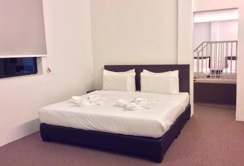 בית מלון כפרי Raub Since 1968