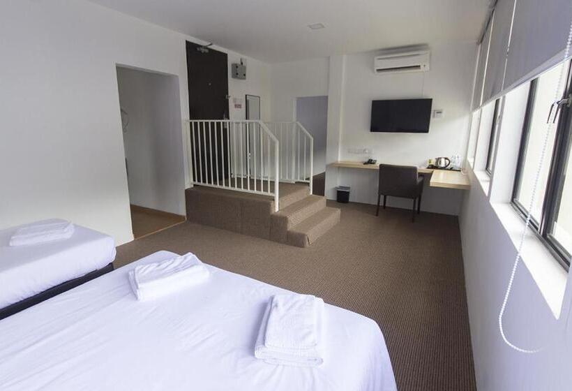 בית מלון כפרי Raub Since 1968