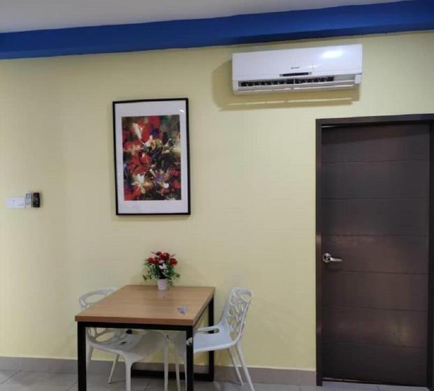 هتل Shaftsbury Residence Cyberjaya With Free Parking & Netflix