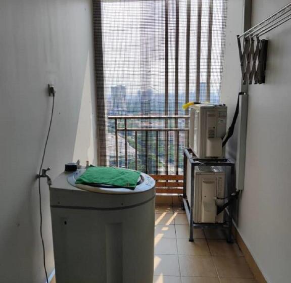 בית מלון כפרי Shaftsbury Residence Cyberjaya With Free Parking & Netflix