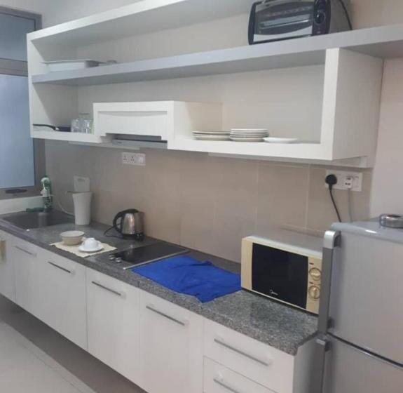 هتل Shaftsbury Residence Cyberjaya With Free Parking & Netflix