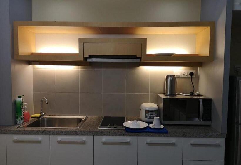 בית מלון כפרי Shaftsbury Residence Cyberjaya With Free Parking & Netflix
