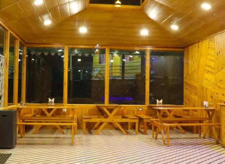 ホテル Silver Cloud Cottages