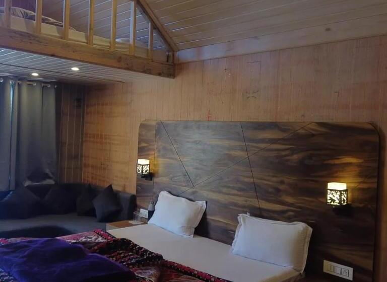 ホテル Silver Cloud Cottages