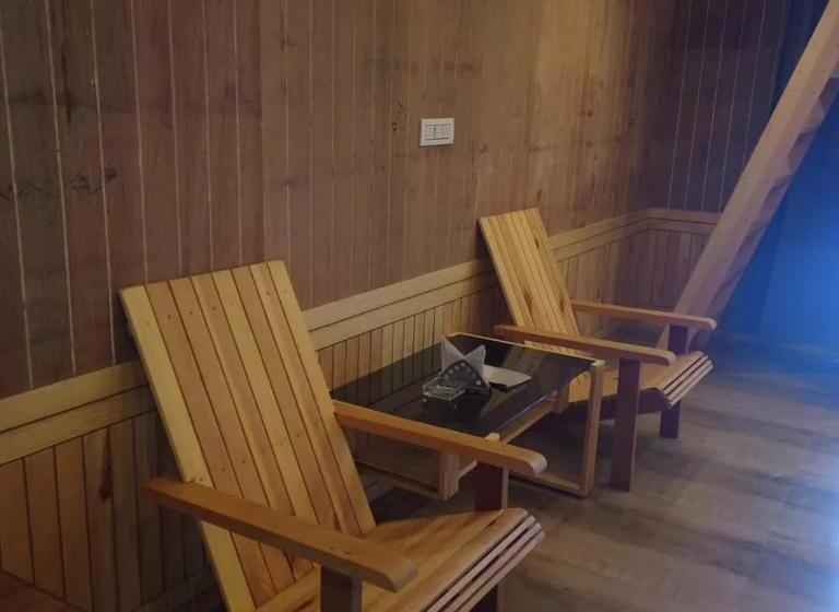 ホテル Silver Cloud Cottages