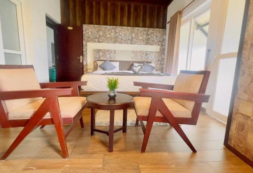 Отель The Raarees Resort A Hidden Resort In Munnar