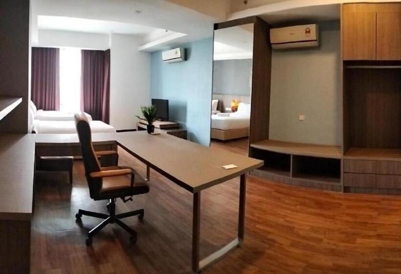 호텔 Townhouse Oak 591 Shah Alam By Salaam