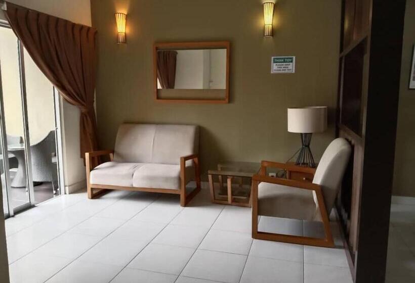 호텔 Zamlan Gold Coast Morib Intl Resort   3 Rooms Apartment