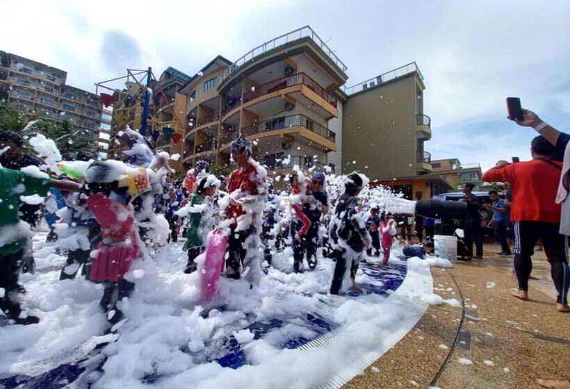 호텔 Zamlan Gold Coast Morib Intl Resort   3 Rooms Apartment