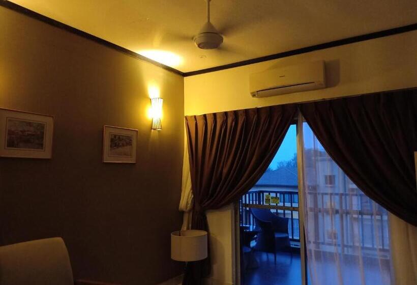 호텔 Zamlan Gold Coast Morib Intl Resort   3 Rooms Apartment