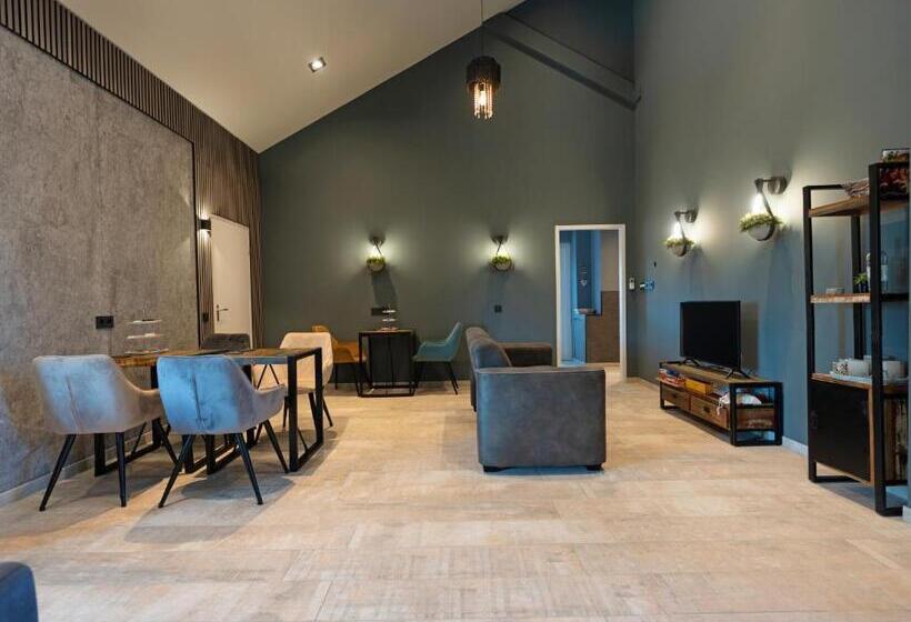 Luxe Kamer Met Jacuzzi Bij B&b Gezond Aan Zee   Toegang Wellnesstuin Meerprijs