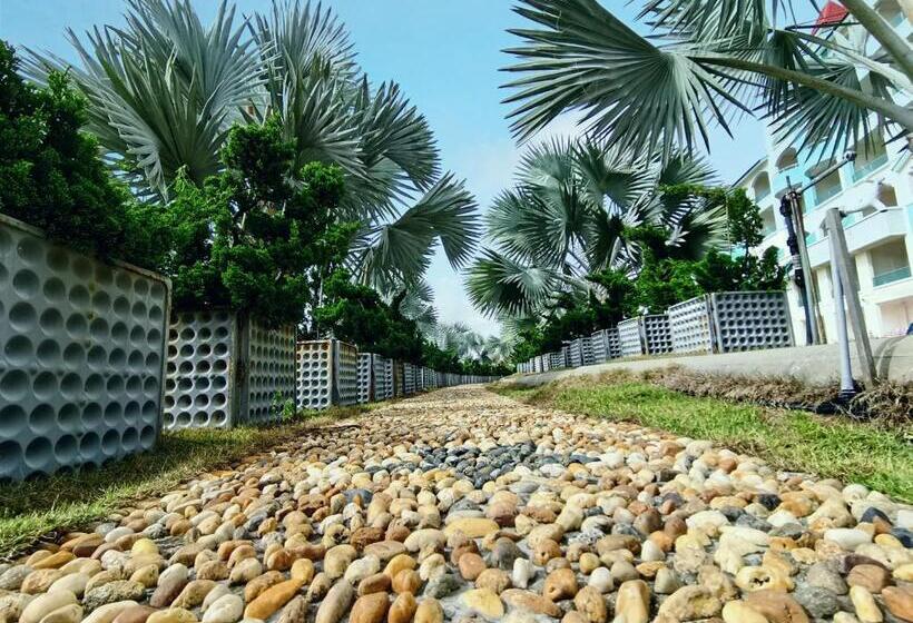 Marina Island Lumut Homestay By Goopro