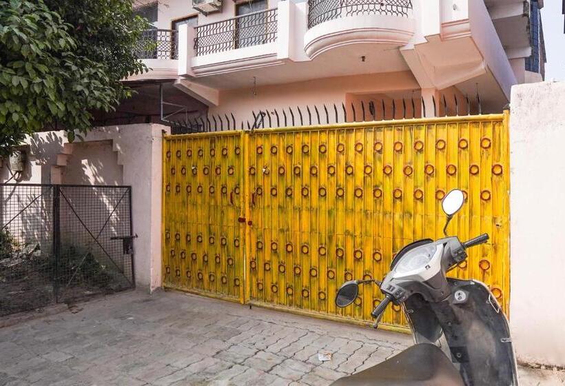 Oyo Flagship Hotel Radhe Inn