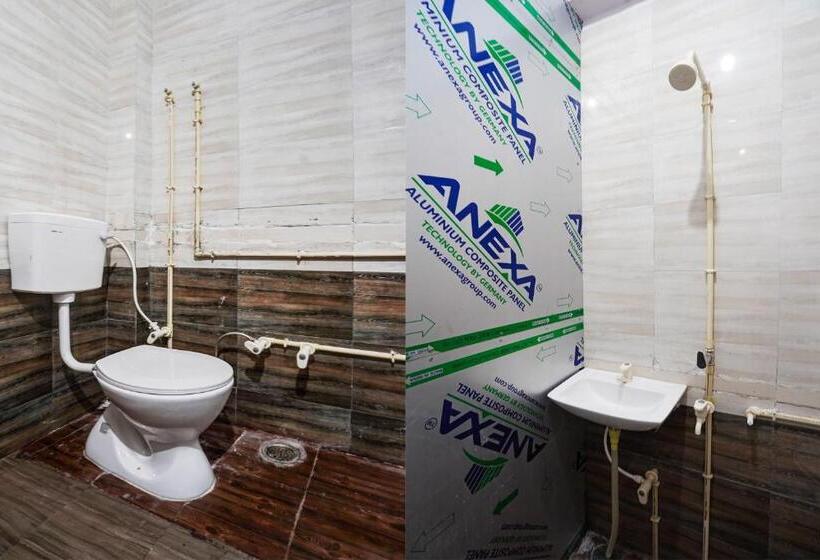 Oyo Flagship Hotel Radhe Inn