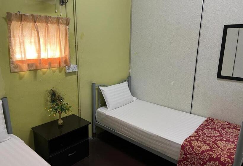 بنسيون De Cameron Guest House