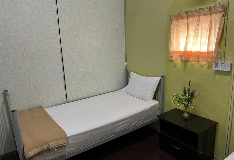 بنسيون De Cameron Guest House