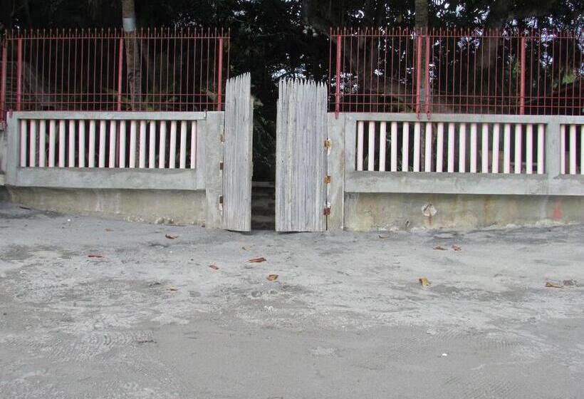 پانسیون Felipa Beach Residence   Ilang Ilang