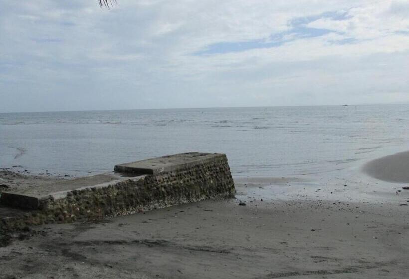 پانسیون Felipa Beach Residence   Ilang Ilang